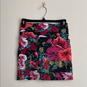 Wet seal body con skirt w/flowers